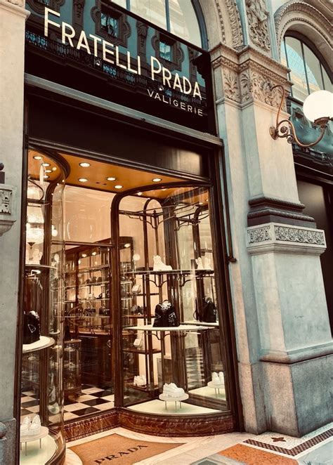 fratelli prada devient prad|prada designer.